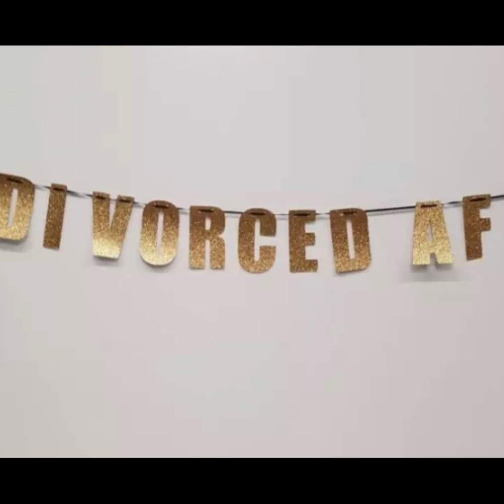 NWOT divorced af divorce party banner